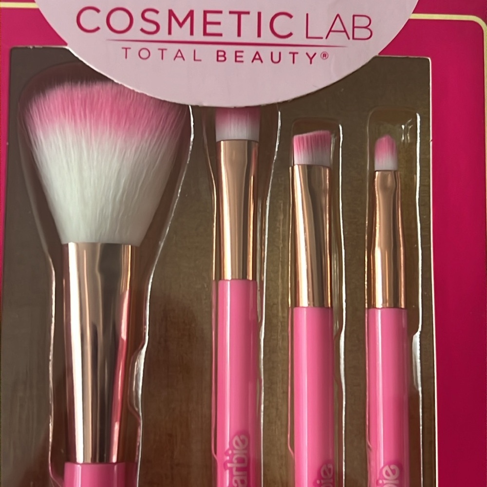 Barbie The Movie Makeup Brush Set Mexico Exclusive - Picture 3 of 6